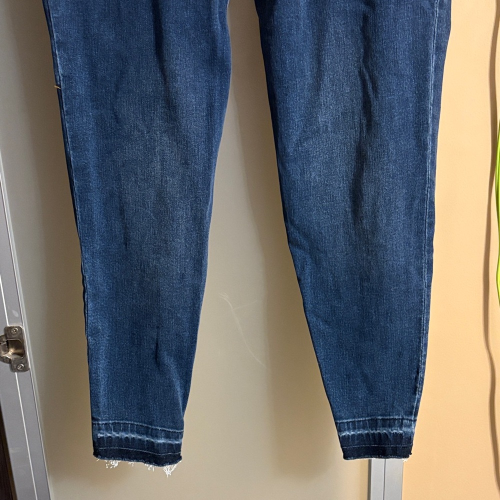 BNWT SPANX Ripped Distressed Blue jean leggings - Xl size - Picture 9 of 9